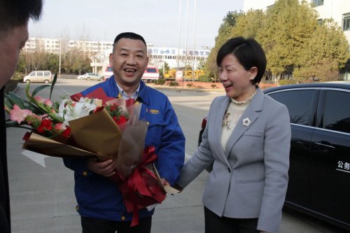 <b>副市長(zhǎng)龍小紅蒞臨時(shí)瑞達(dá)新春走訪慰問</b>